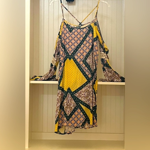 Xhilaration Mini Dress | Cold-Shoulder | Boho | Bell Long Sleeve | M | NWT - Picture 2 of 5